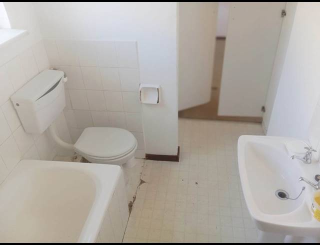 1 BEDROOM APARTMENT FOR SALE IN GQEBERHA CENTRAL